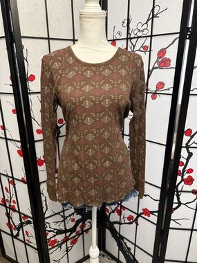 Old Navy Brown Long-Sleeve Patterned Women's Tee with Pink Accents